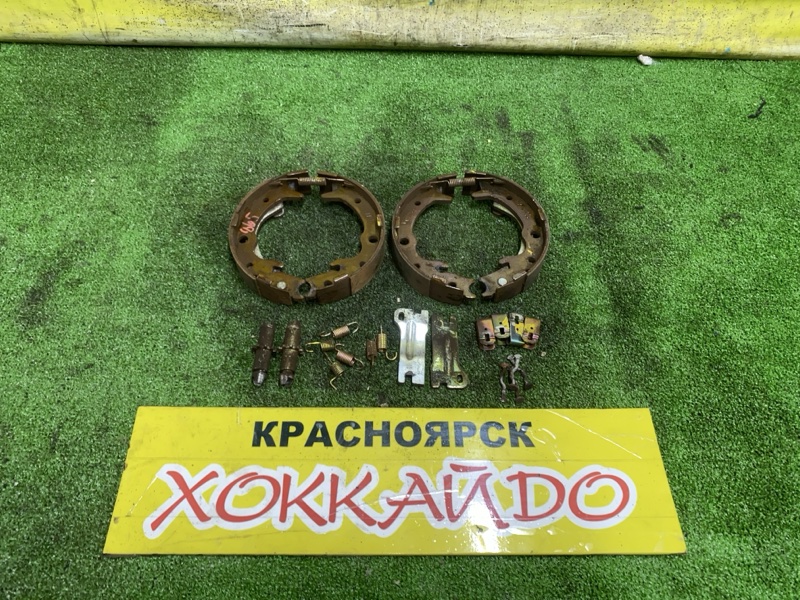 Колодки тормозные Honda Stepwgn RF5 K20A 06.2003 задние (б/у)