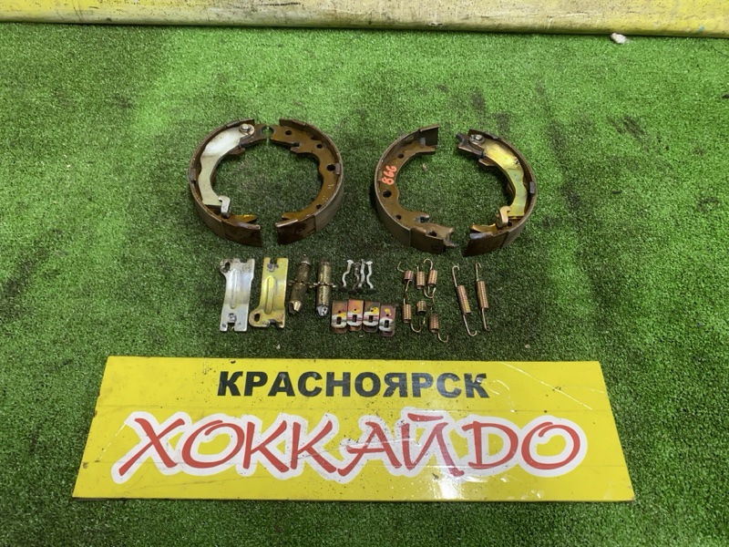 Колодки тормозные Honda Stepwgn RF5 K20A 06.2003 задние (б/у)