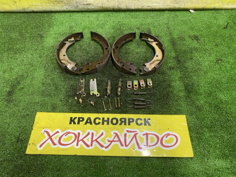 Колодки тормозные Honda CR-V RD6 K24A 09.2004 задние (б/у)