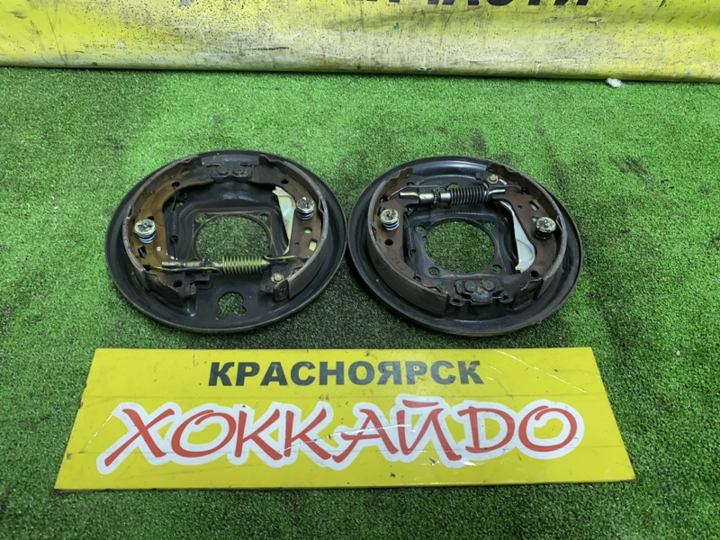 Колодки тормозные Toyota Premio ZZT240 1ZZ-FE 12.2001 задние (б/у)