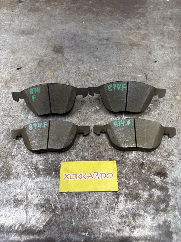 Колодки тормозные Mazda Axela BL6FJ Z6-VE 06.2009 передние (б/у)