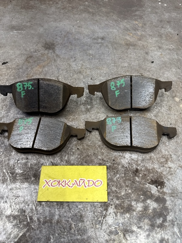 Колодки тормозные Mazda Axela BKEP LF-DE 06.2006 передние (б/у)