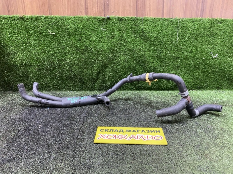Патрубок радиатора печки Toyota Wish ZGE20G 2ZR-FAE 04.2009 (б/у)