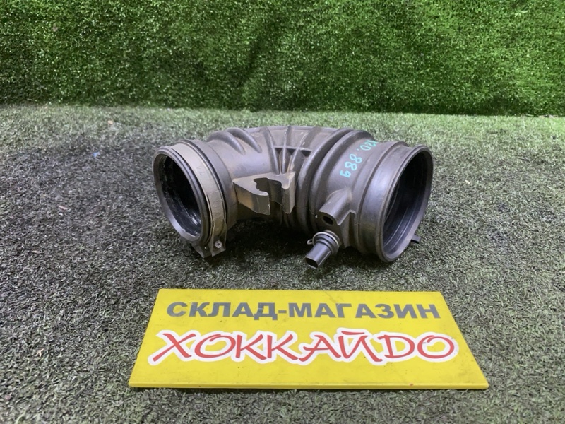 Патрубок воздушного фильтра Honda Stream RN3 K20A 10.2000 (б/у)