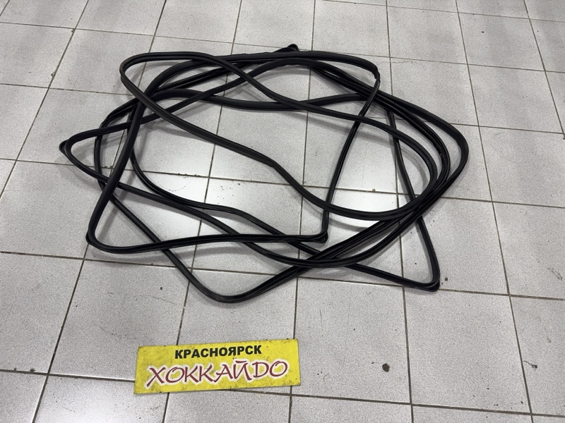 Уплотнитель Mazda Axela BL6FJ Z6-VE 06.2009 (б/у)