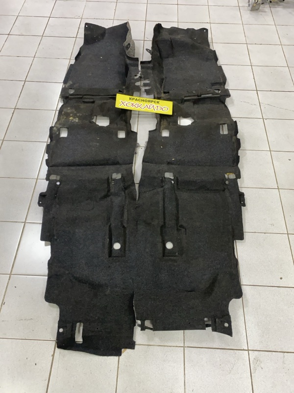 Обшивка пола Toyota Wish ZGE20G 2ZR-FAE 04.2009 (б/у)