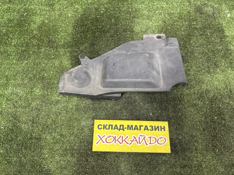 Крышка на двигатель декоративная Honda Stream RN3 K20A 10.2000 (б/у)