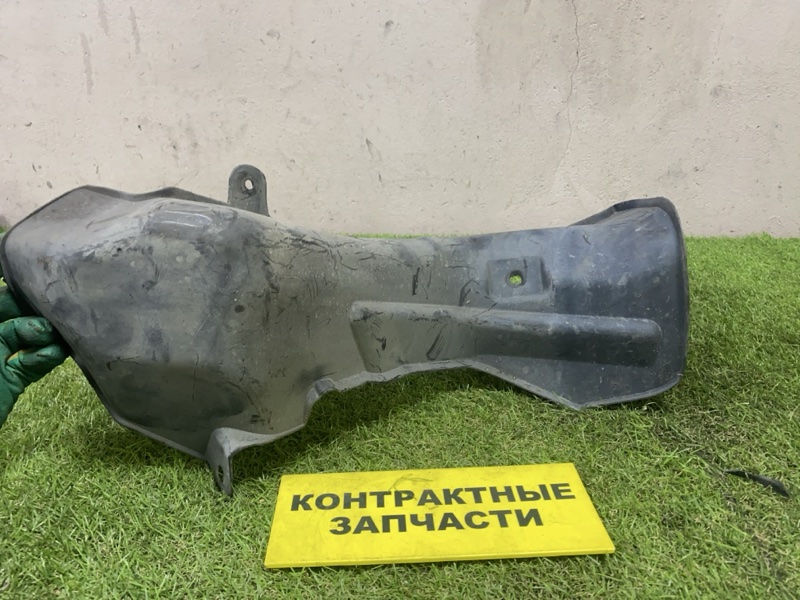 Защита горловины топливного бака Honda Stream RN3 K20A 10.2000 (б/у)