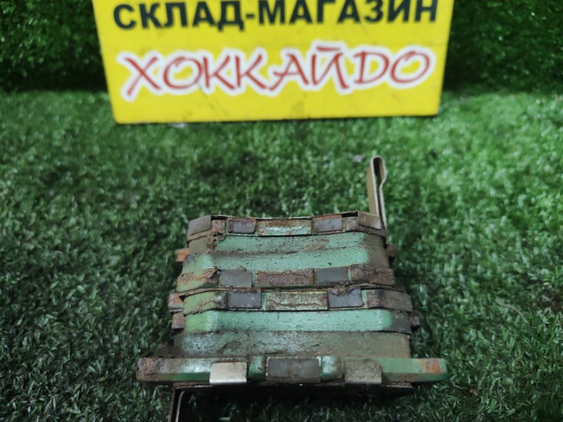 Колодки тормозные Honda Stepwgn RK6 R20A 10.2009 задние (б/у)