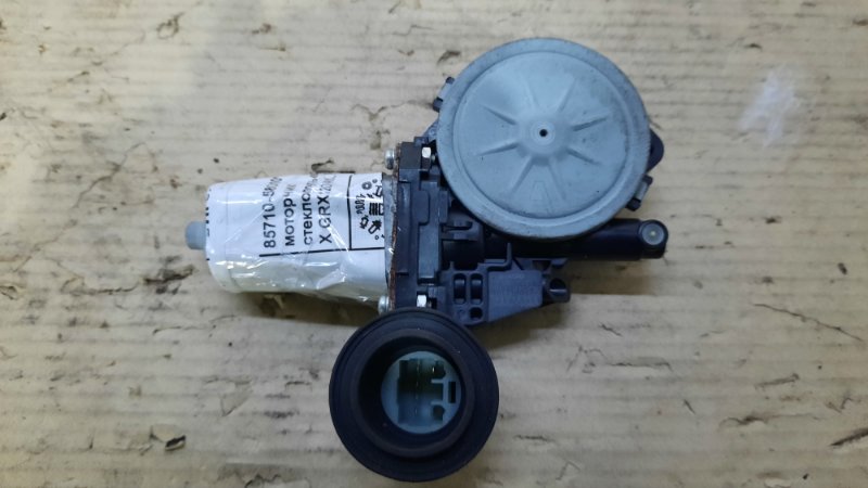 Моторчик стеклоподъемника задний левый toyota mark x 85710-58010 Б/У