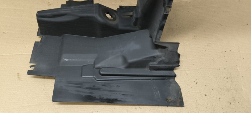 Направляющая воздуха XF 2009 X250 306DT(AJTDV6) Направляющая воздуха XF 2009 X250 306DT(AJTDV6)