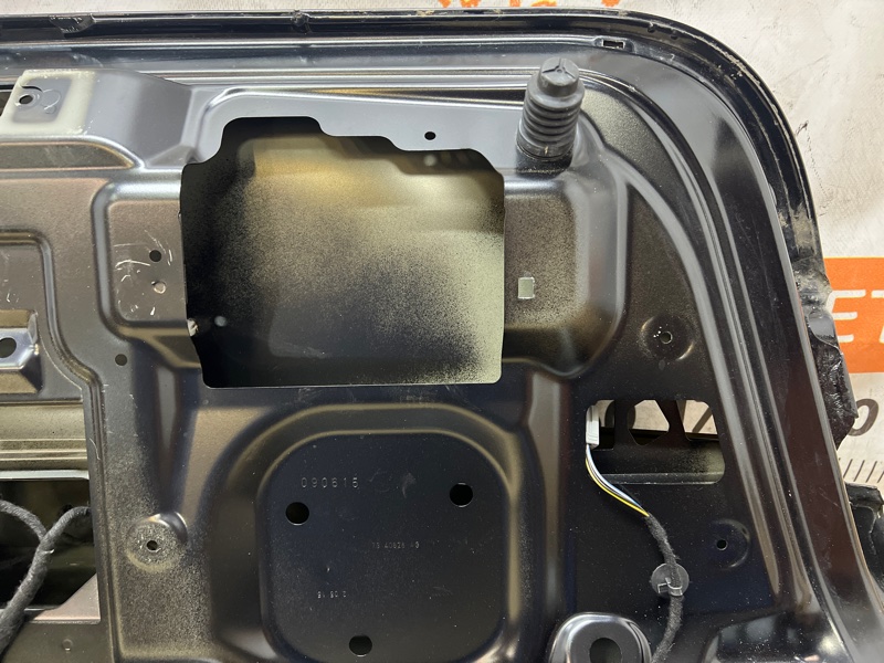 Крышка багажника XE 2015 X760 204DTD