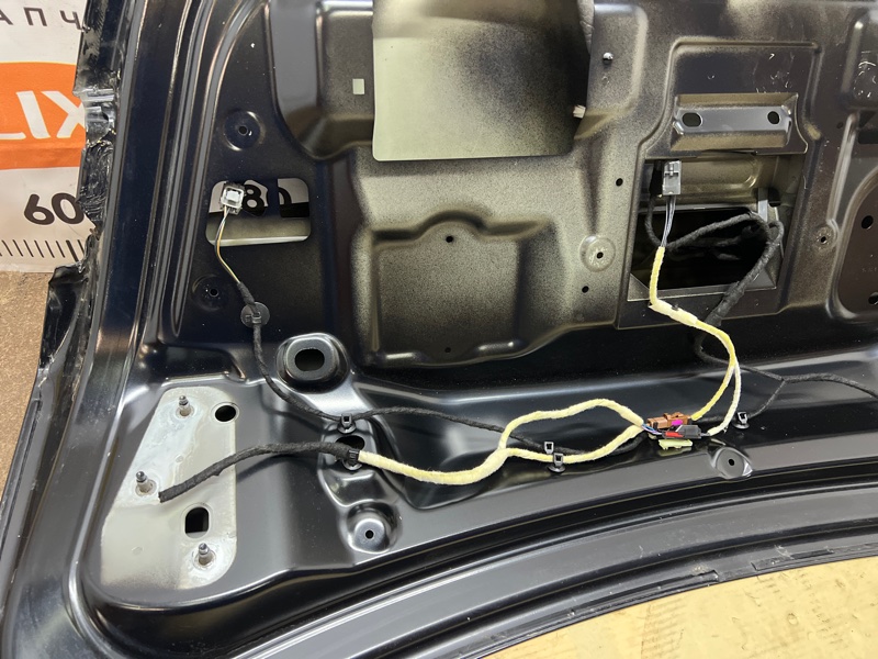 Крышка багажника XE 2015 X760 204DTD