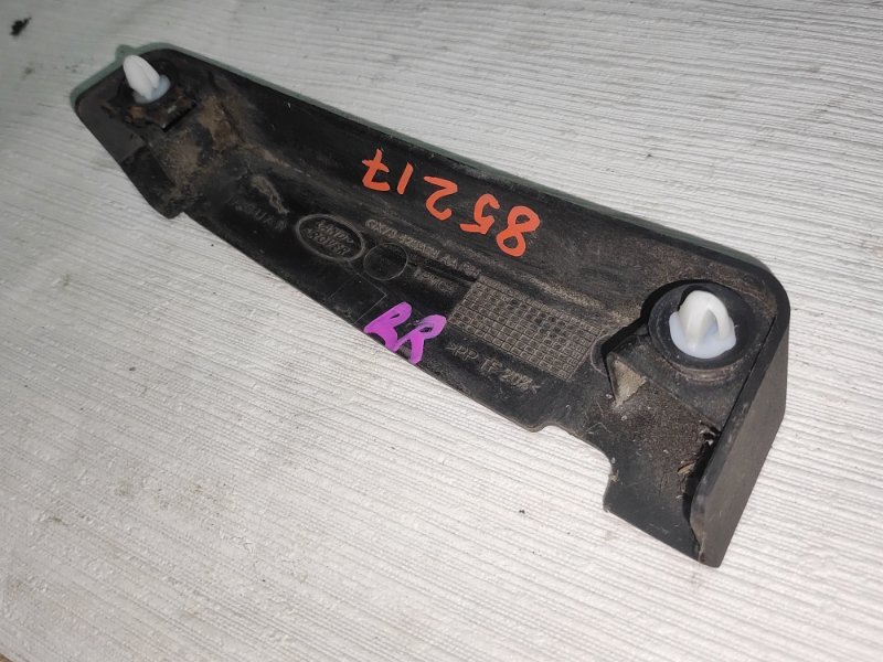 Накладка крышки багажника задняя правая Jaguar XE X760 204DTD Накладка крышки багажника задняя правая Jaguar XE X760 204DTD