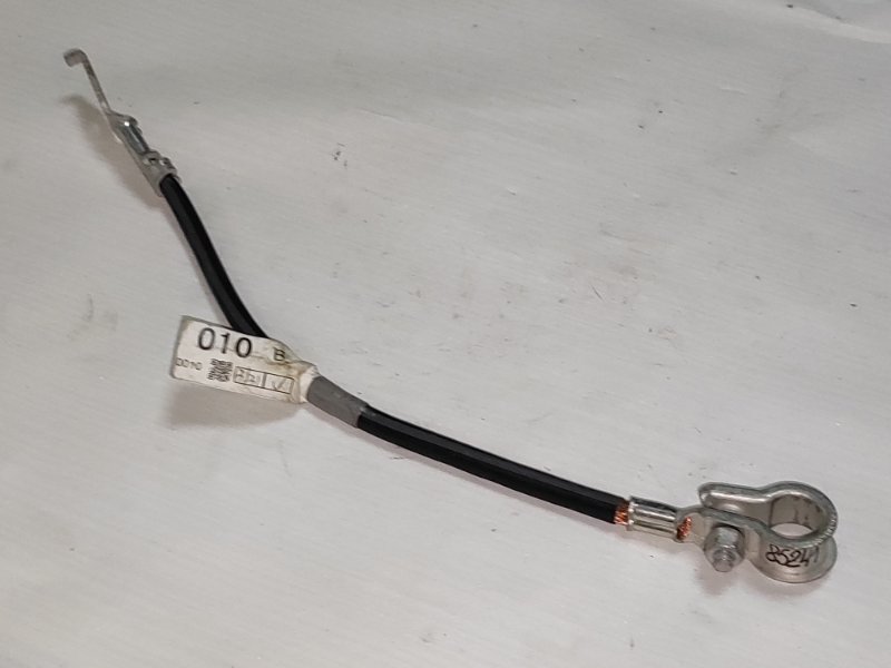 Клемма минусовая lexus NX300 2016 AYZ15 8ARFTS 82284-78010 Б/У