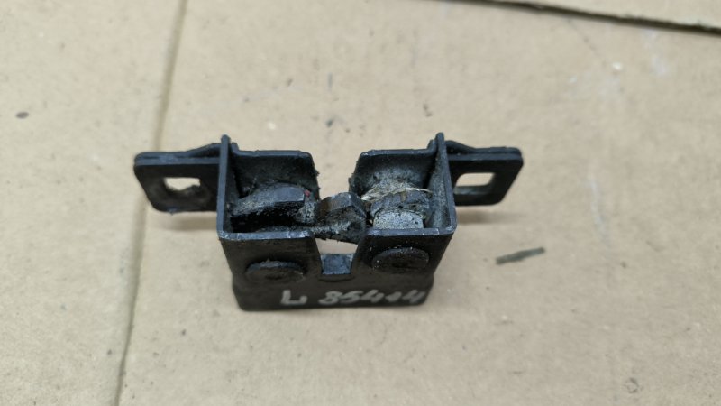 Замок капота левый XE 2015 X760 204DTD