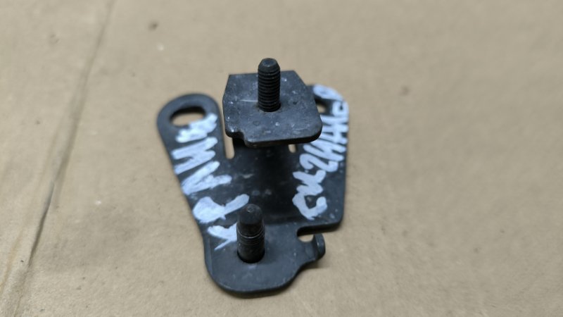 Кронштейн XF 2014 X250 306DT(AJTDV6) Кронштейн XF 2014 X250 306DT(AJTDV6)