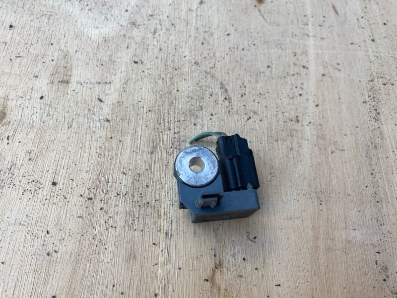 Запчасть датчик srs передний Jaguar XF 2009 X250 306DT(AJTDV6) C2Z3530 Б/У Датчик SRS передний Jaguar XF 2009 X250 306DT(AJTDV6) C2Z3530 Б/У