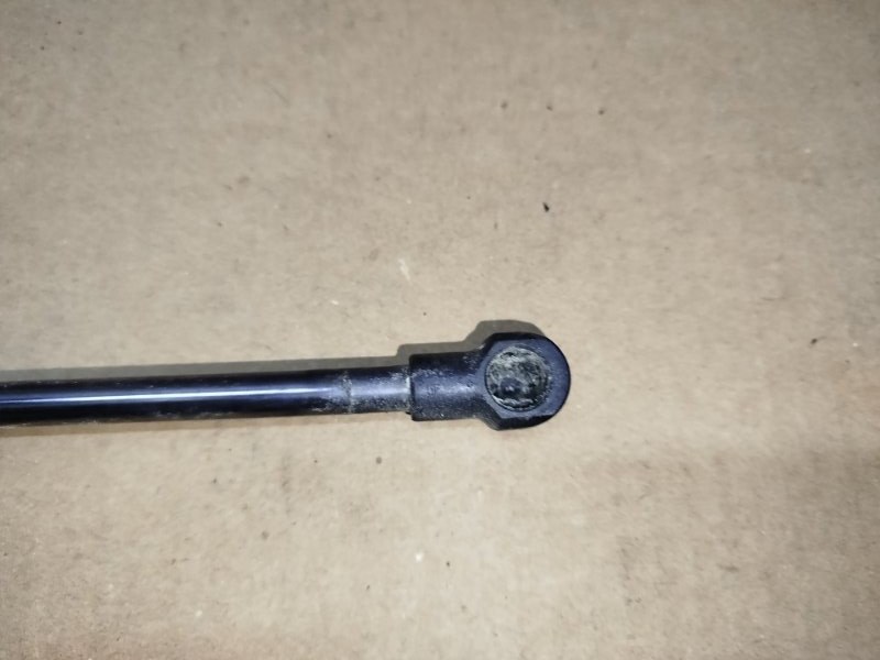 Амортизатор капота передний правый GS450H 2008 GWS191 2GRFSE Амортизатор капота передний правый GS450H 2008 GWS191 2GRFSE