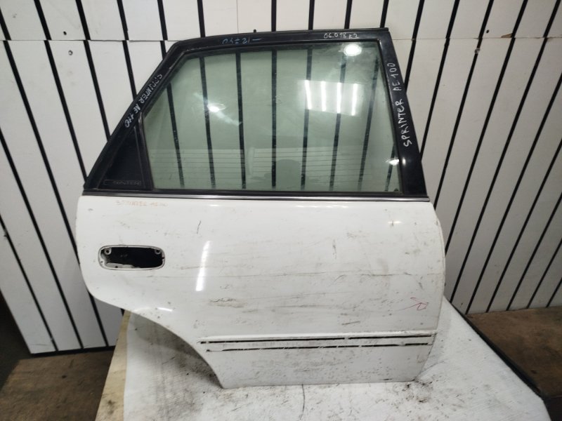 Дверь задняя правая toyota Sprinter AE110 4AFE