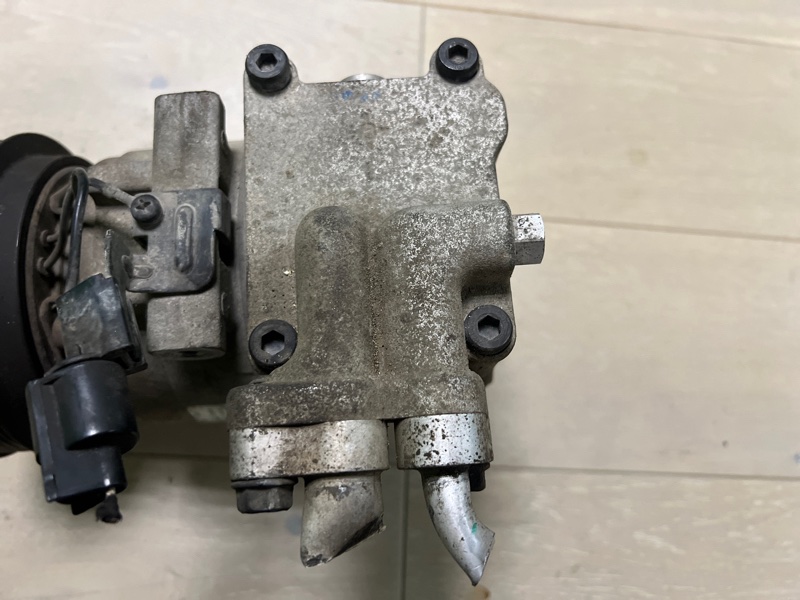 Компрессор кондиционера Carens 2008 FG G4FC