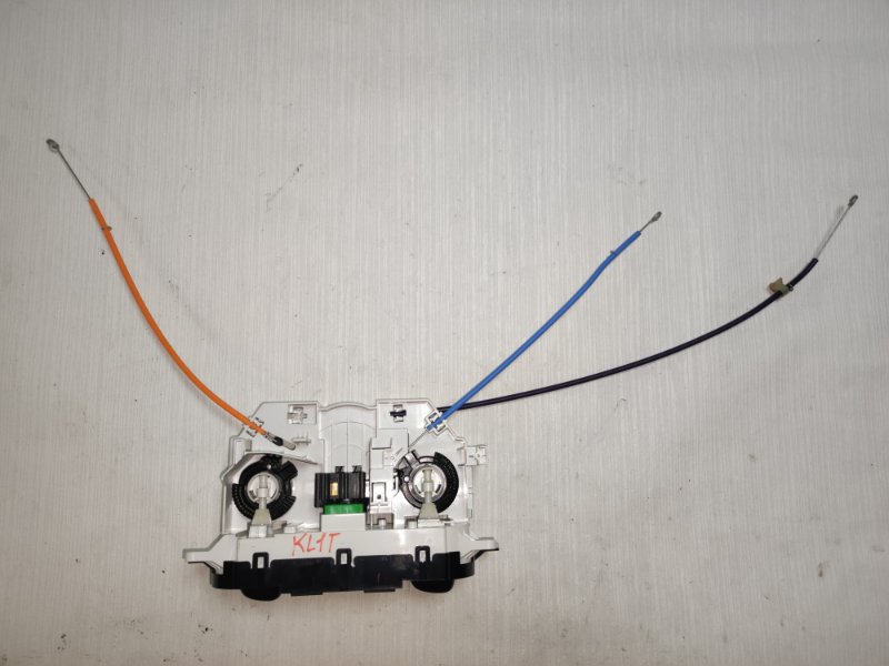 Блок управления печкой mitsubishi L200 KL1T 4N15 Блок управления печкой mitsubishi L200 KL1T 4N15