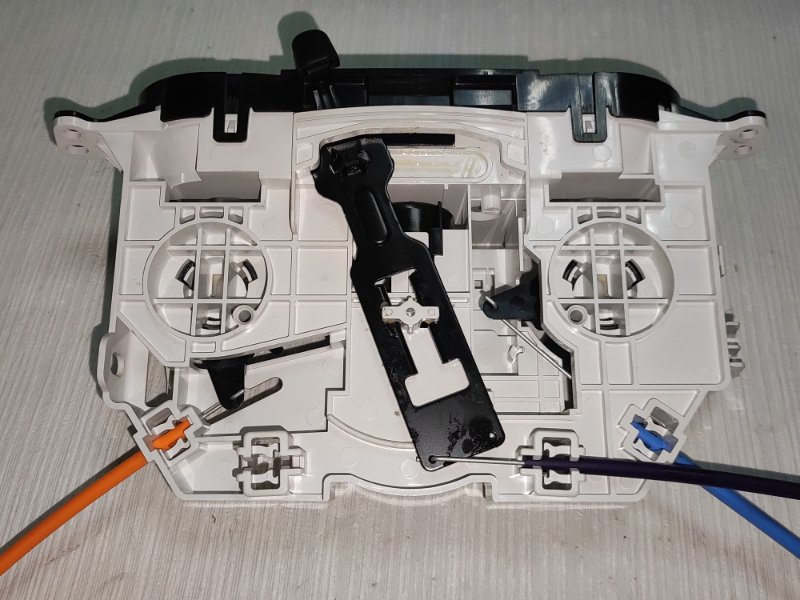 Блок управления печкой L200 2016 KL1T 4N15 Блок управления печкой L200 2016 KL1T 4N15