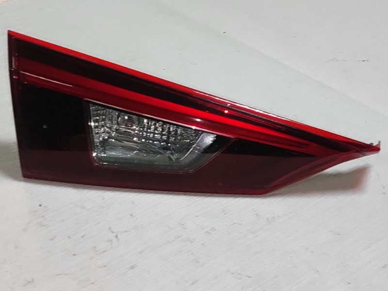 Запчасть фонарь задний левый Mazda Axela 2017 BM B53W-51-3G0A Б/У Фонарь задний левый Mazda Axela 2017 BM B53W-51-3G0A Б/У