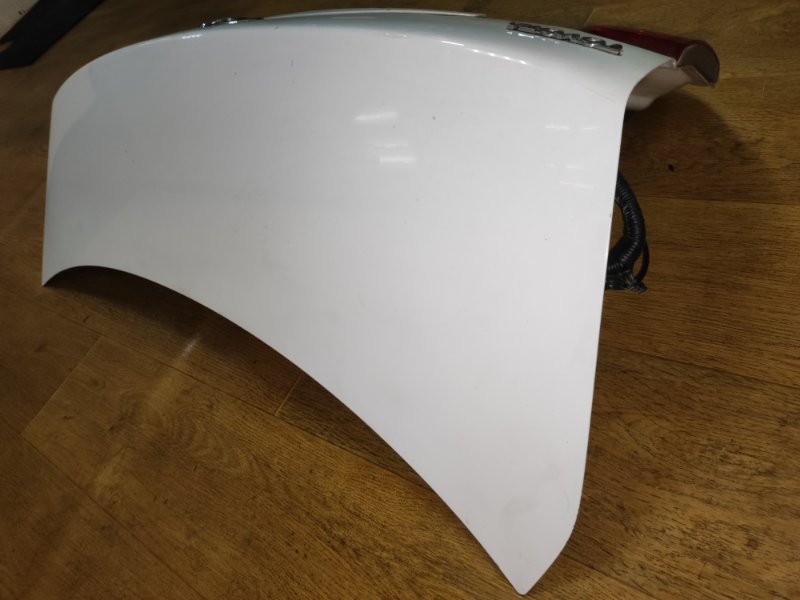 Крышка багажника corolla 2007-2010 ZRE151