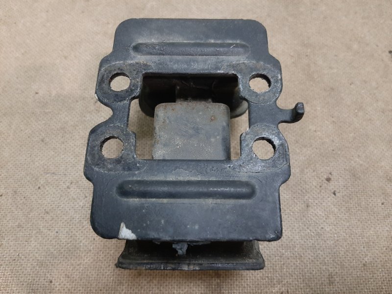 Подушка коробки задняя mark x 2007 GRX120 4GRFSE Подушка коробки задняя mark x 2007 GRX120 4GRFSE