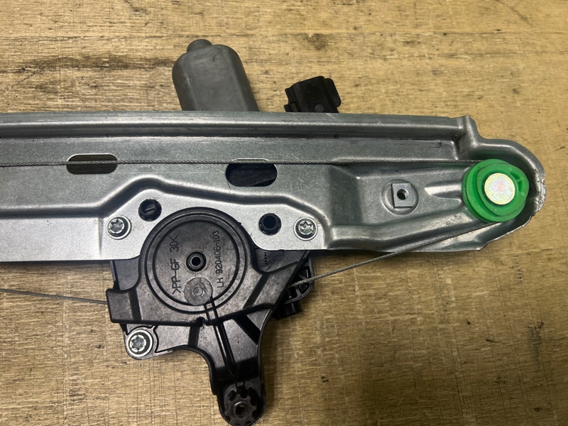 Стеклоподъемник задний левый C-Max 2011 C344