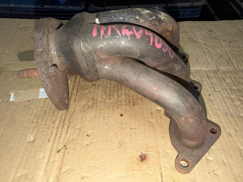 Коллектор выпускной Carisma 1997 DA 4G92