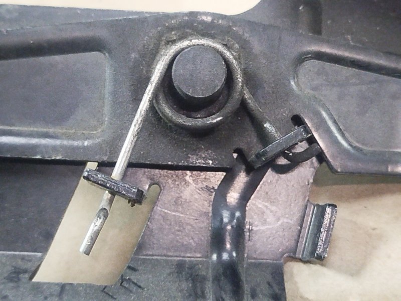 Замок капота Teana 2008 J32 VQ25DE Замок капота Teana 2008 J32 VQ25DE