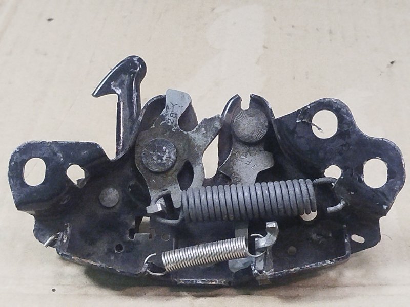 Замок капота Nissan Teana J32 VQ25DE