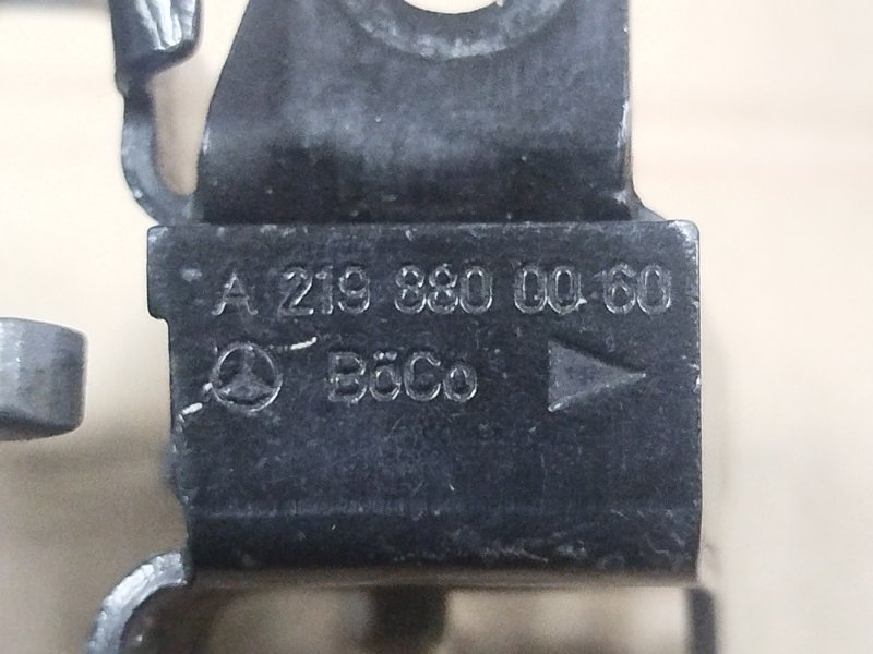 Замок капота CLS-Class 2006 C219 M113