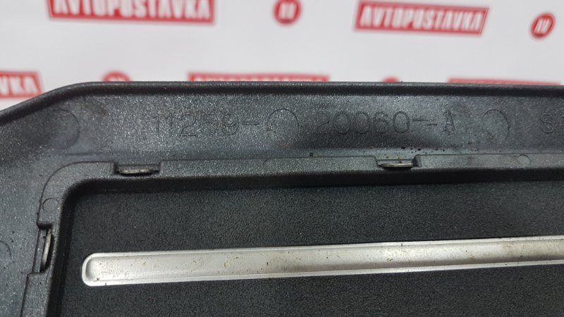 Крышка ДВС декоративная HARRIER MCU15W 1MZ-FE