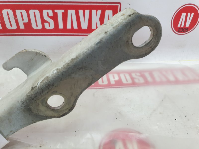 Петля капота передняя левая TOYOTA HARRIER MCU15W 1MZ-FE Петля капота передняя левая TOYOTA HARRIER MCU15W 1MZ-FE
