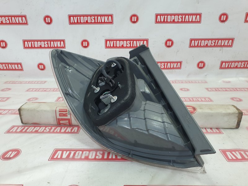 Фонарь задний правый FIT 03.2011 GP1 LDA