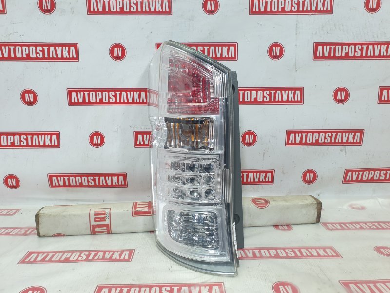 Фонарь задний левый HONDA STEPWGN 03.2012 RK5 R20A 33550-SZW-J01 контрактная