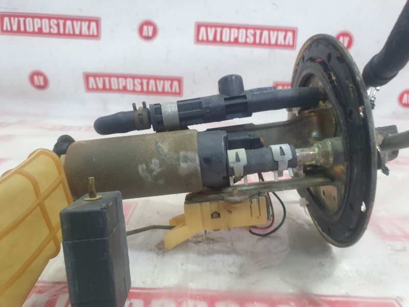 Насос топливный COROLLA AE114 4A-FE