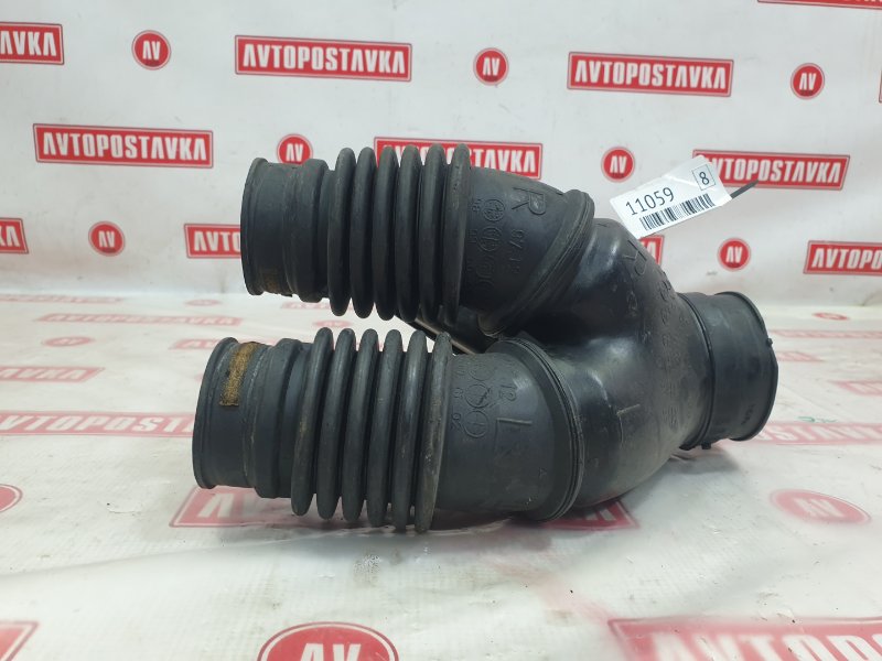Патрубок воздушного фильтра TOYOTA HARRIER MCU15W 1MZ-FE
