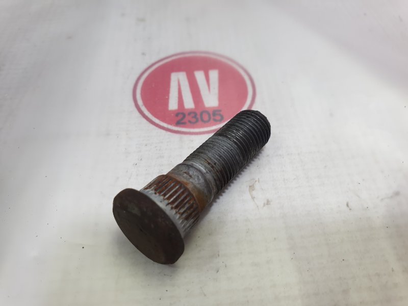 Шпилька колесная X-TRAIL NT30 QR20DE