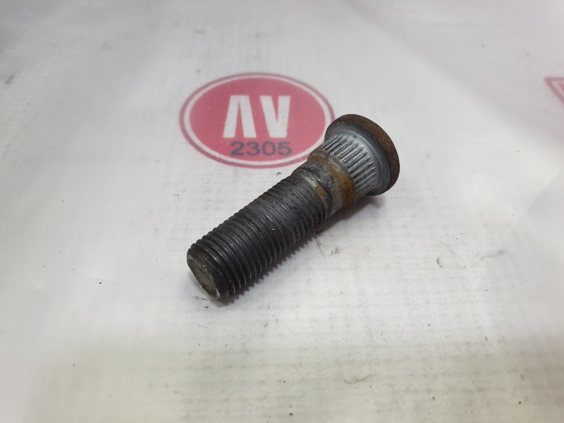 Шпилька колесная X-TRAIL NT30 QR20DE