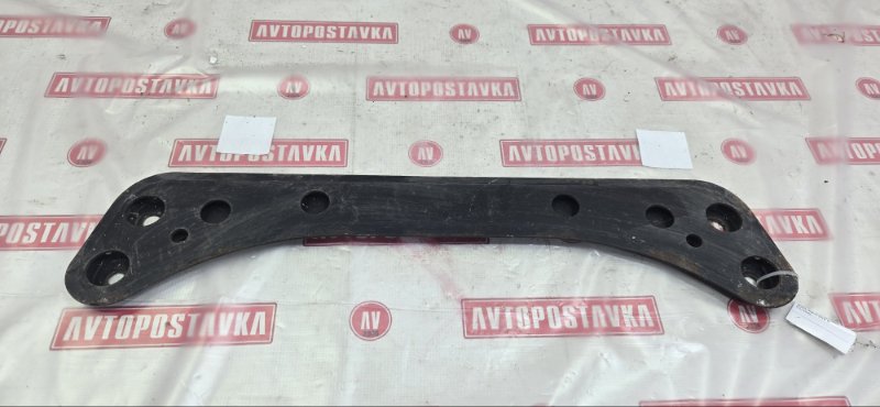 Подрамник поперечный передний TRIBUTE EPEW YF