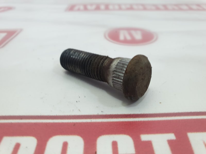 Шпилька колесная PLATZ SCP11 1SZ-FE