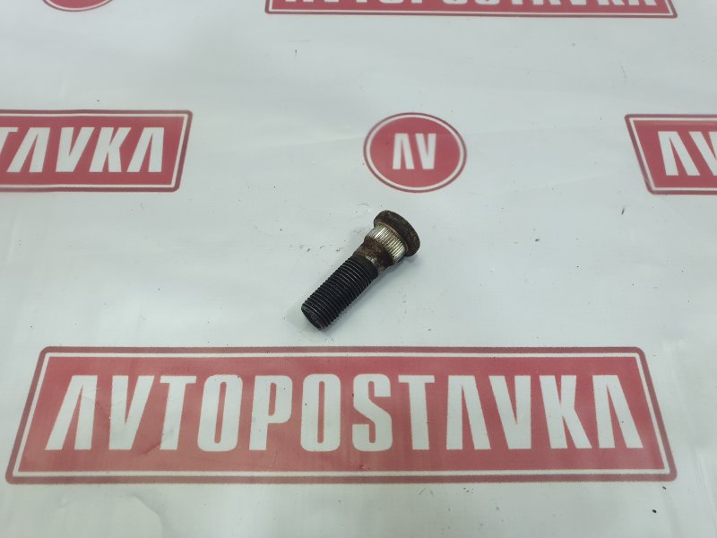 Шпилька колесная SUBARU IMPREZA GF6 EJ18 28055AA001 контрактная