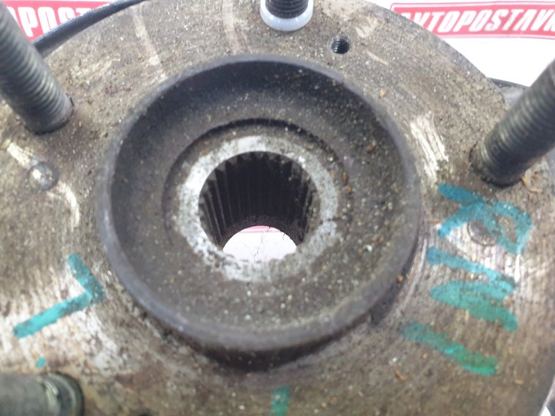 Ступица передняя левая HONDA STREAM RN1 D17A