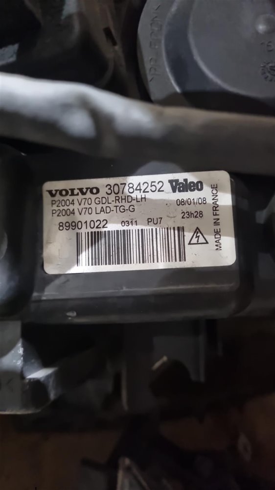 ФАРА левая Volvo XC70 2008 BZ69