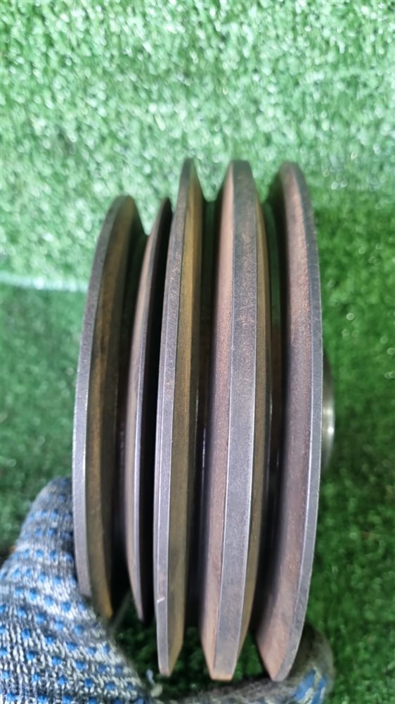 Шкив коленвала Toyota Hiace Regius KCH46 1KZT