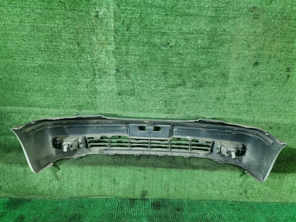 Бампер передний Progres 2005 JCG10 1JZ-GE Бампер передний Progres 2005 JCG10 1JZ-GE